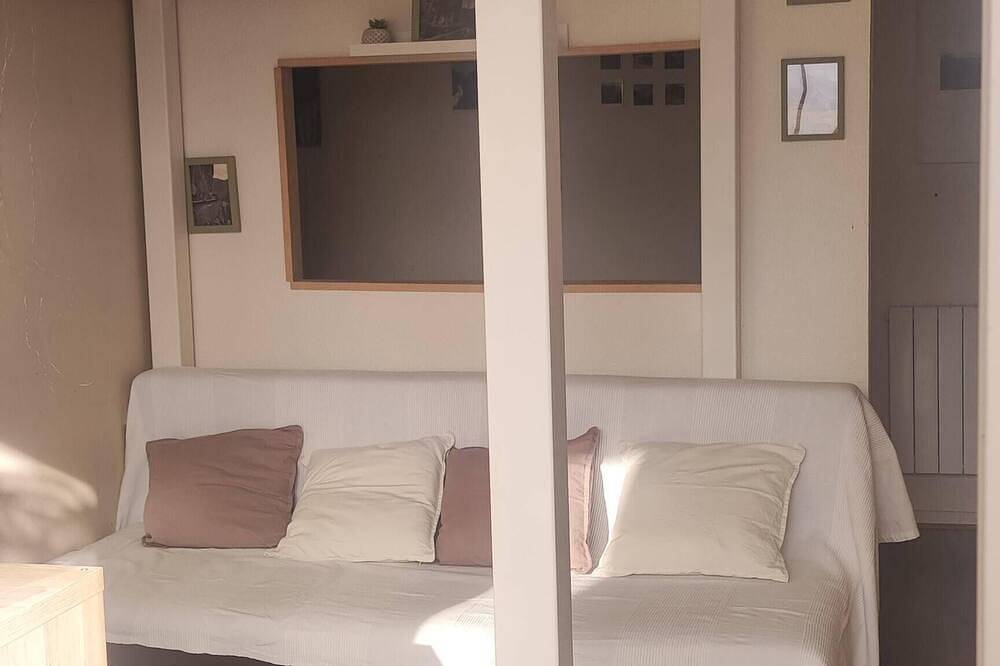 Entire apartment, Renovated 4-person studio with lake view Artouste Fabrège in Station d'Artouste, Laruns