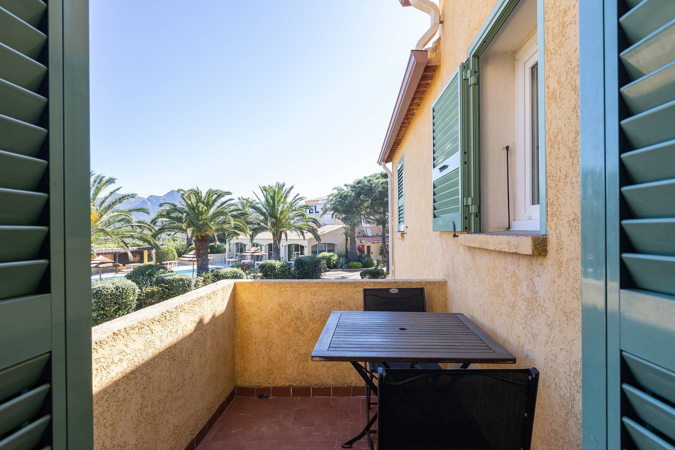 Studio entier, Studio dans résidence avec piscine chauffée partagée et Wi-Fi in Calvi, Région de Calvi