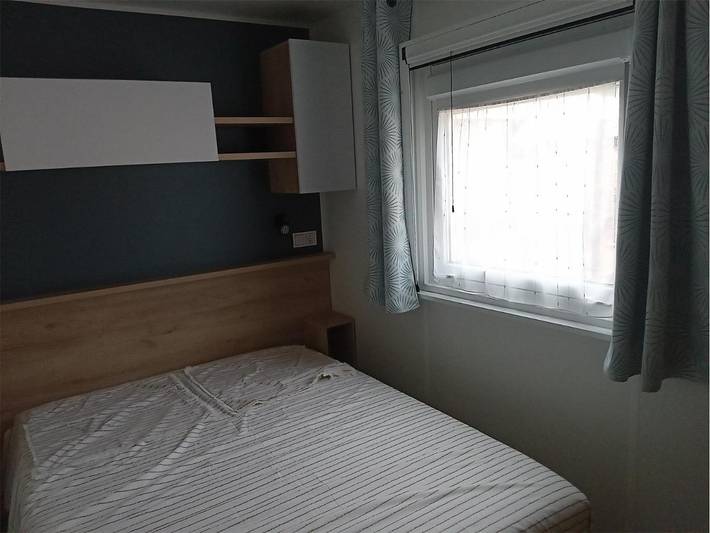 Camping pour 6 personnes, avec jacuzzi ainsi que terrasse et piscine dans Claouey - 4