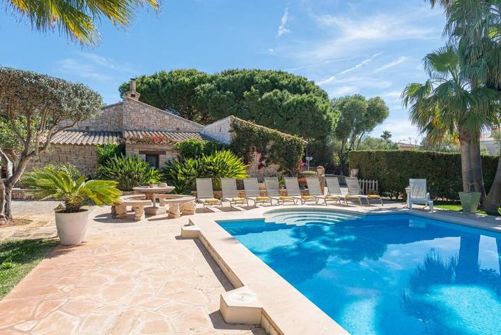 Finca mit hund für 8 Personen, mit Balkon und Whirlpool sowie Terrasse und Garten in Portocolom - 3