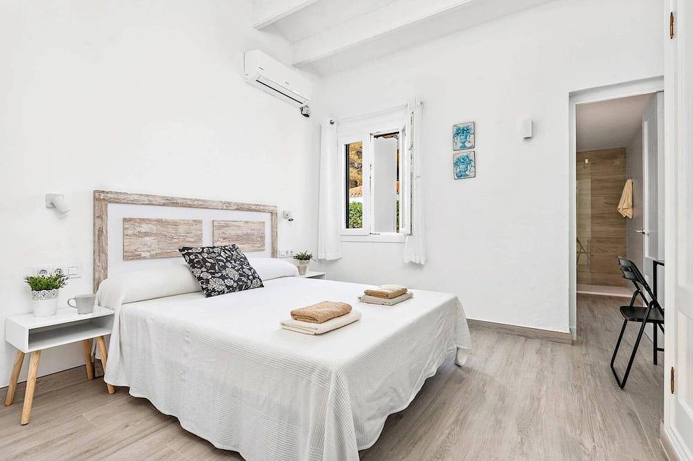 Villa Rosa Tomas by Villa Plus in Santo Tomas, Es Migjorn Gran