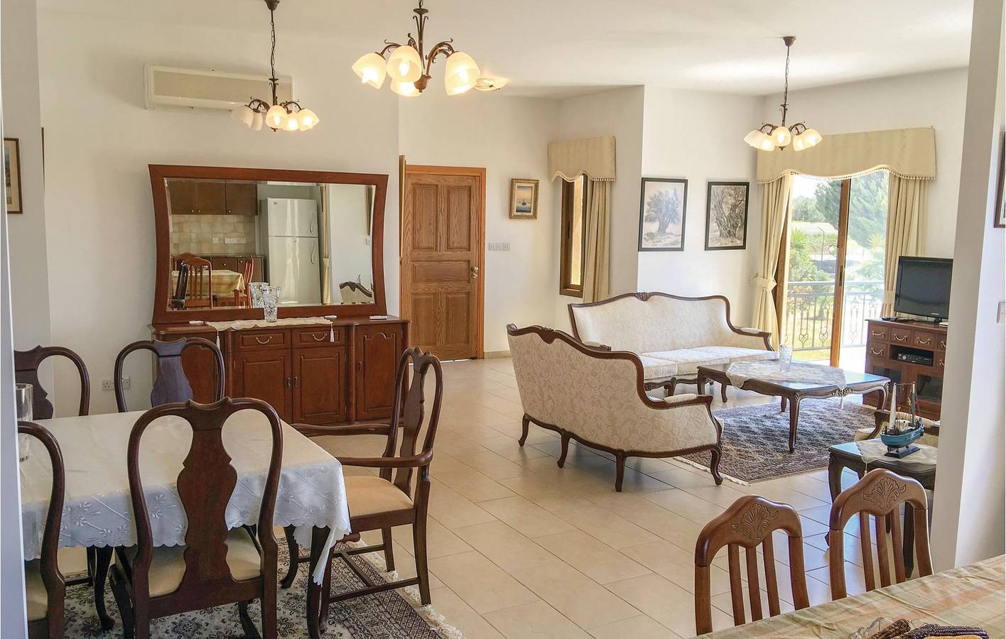 Ferienhaus für 8 Personen mit Terrasse in Larnaca Bezirk