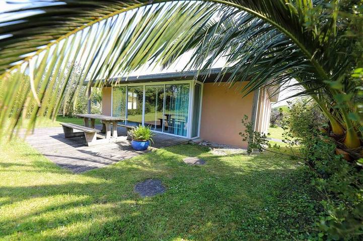 Gîte pour 8 personnes, avec jardin et jacuzzi ainsi que piscine et sauna