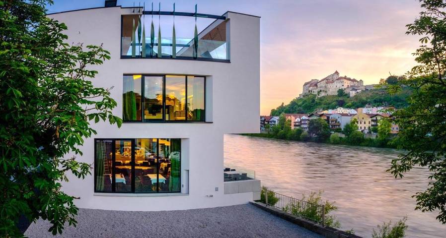Hôtel, avec Terrasse et Sauna à Hochburg-Ach
