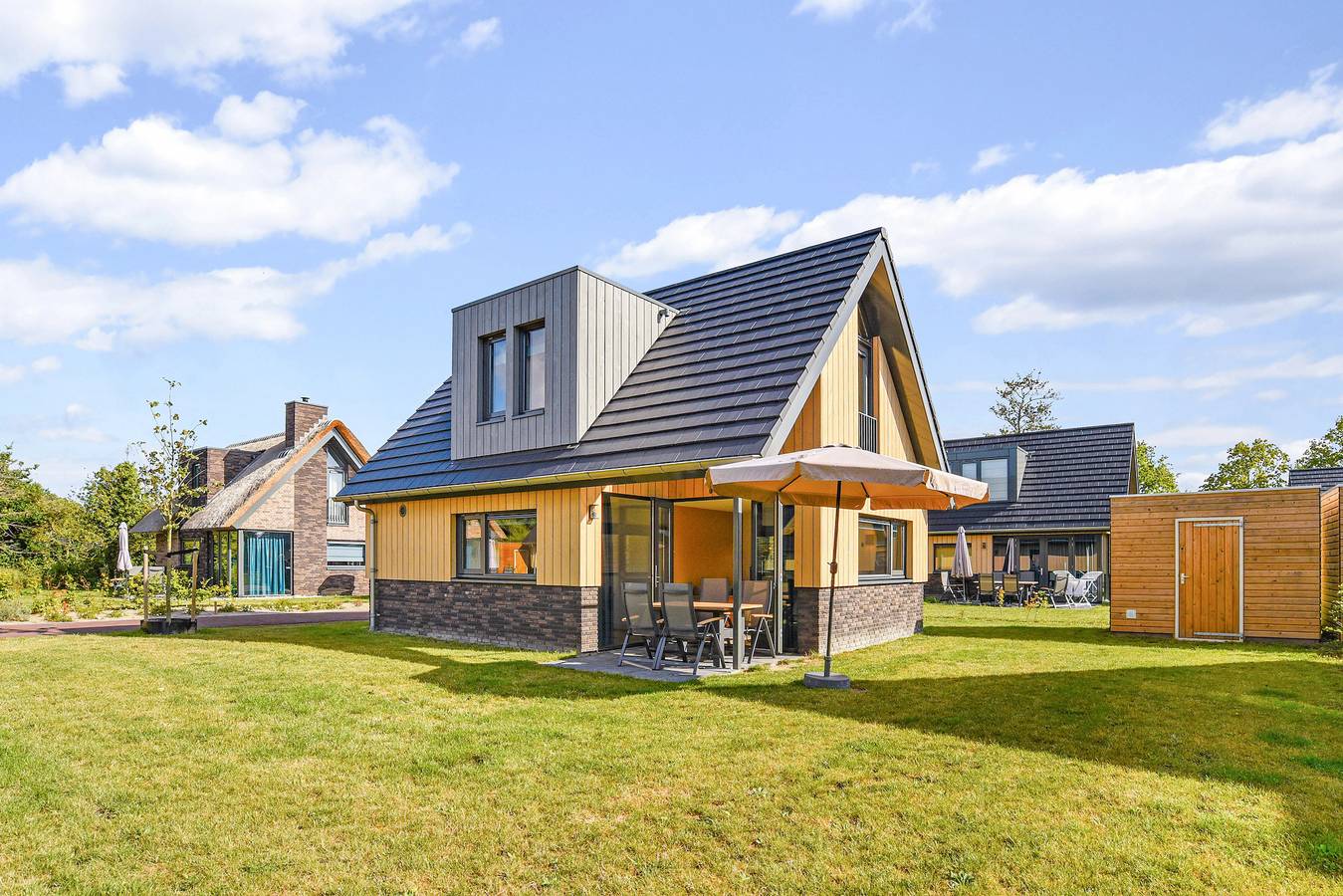 Bungalow für 4 Personen mit Terrasse in Aagtdorp, Niederländische Nordsee