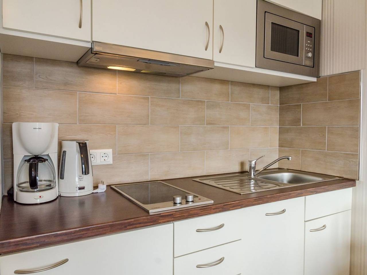 Ganze Ferienwohnung, Westbrise App. 7 - 2-Zimmer-Ferienwohnung mit Balkon, in Strandnähe. in Wenningstedt, Sylt