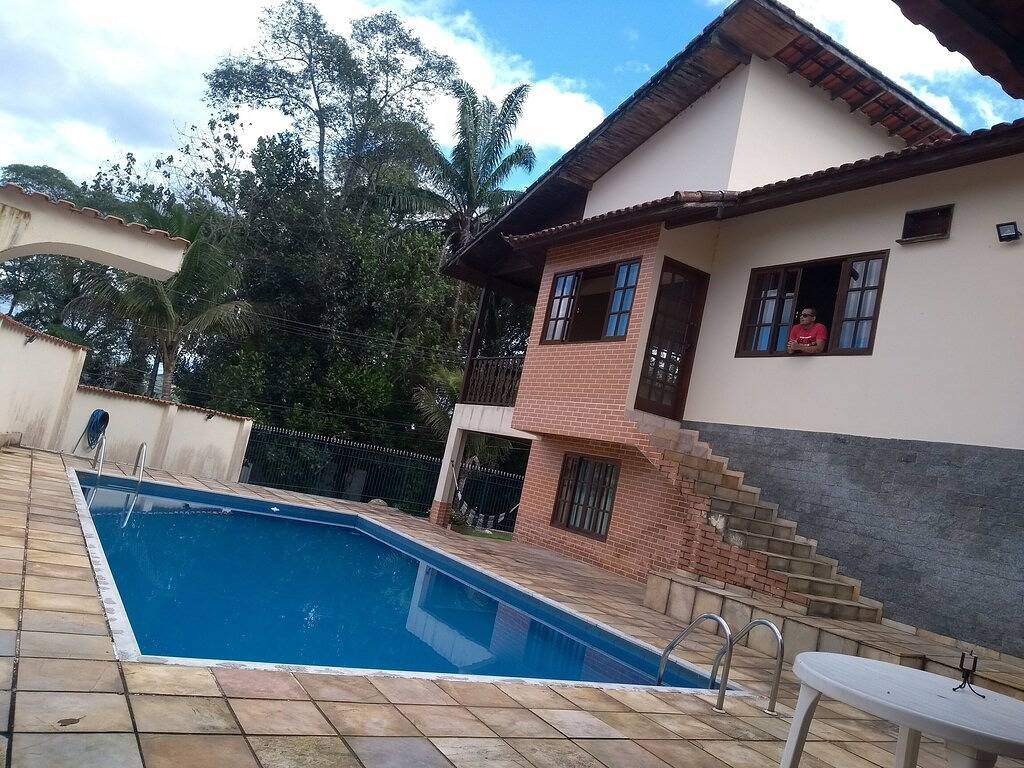 Superhouse in gated community in Guapimirim, Rio de Janeiro (Bundesstaat)