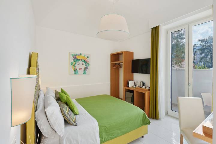 Sorrento Stylish – Double Room with Balcony in Sorrento, Sorrento Coast