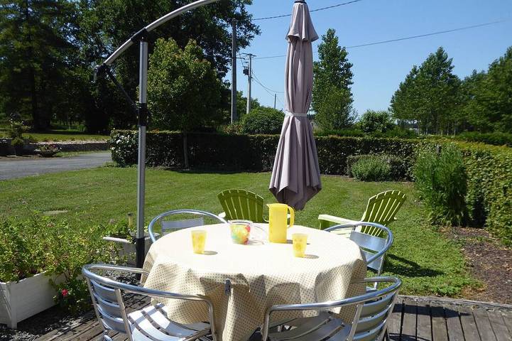 Gîte pour 3 personnes, avec Terrasse et Piscine