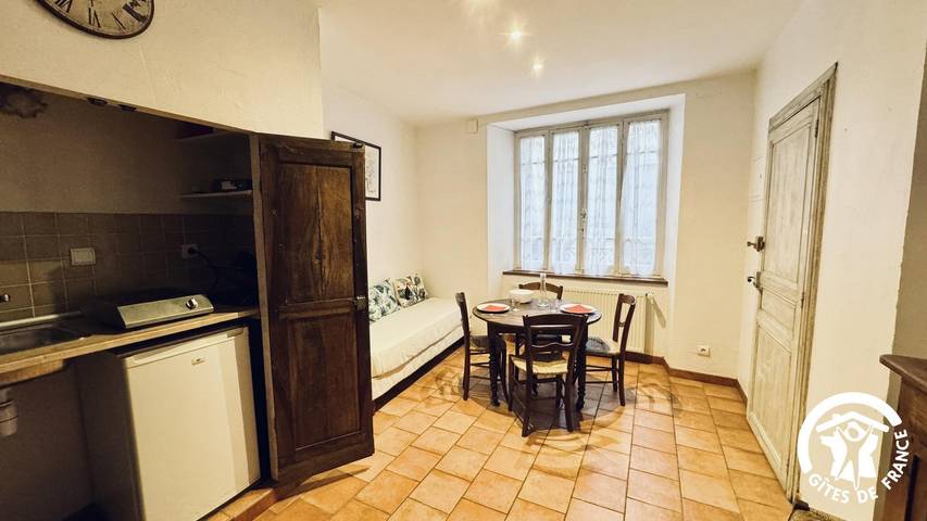 Gîte pour 2 personnes, animaux acceptés à Caunes-Minervois - 2