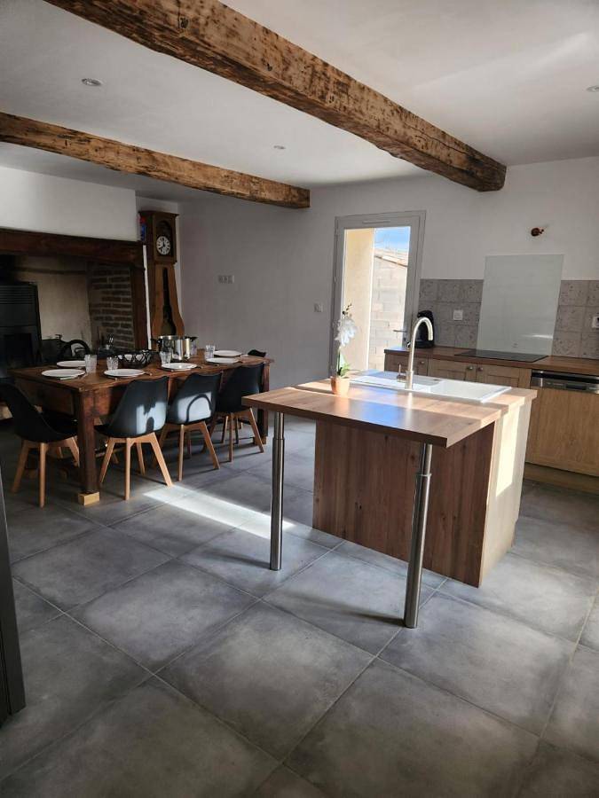 Location de vacances pour 8 personnes, avec jardin et vue ainsi que piscine et sauna à Castelnau-de-Lévis - 3