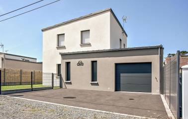 Gîte pour 8 personnes, avec terrasse et jardin dans Pirou-Plage