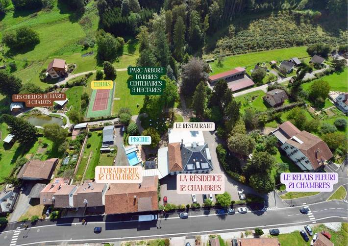 Hôtel pour 2 personnes, avec Terrasse et Jardin ainsi que Piscine et Sauna