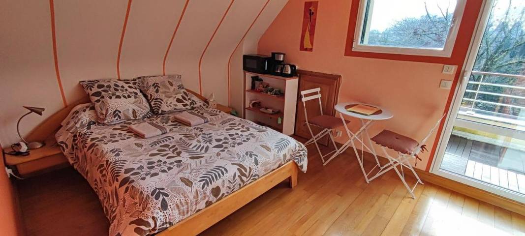 Chambre d’hôte pour 3 personnes, avec terrasse ainsi que vue et jardin à Lannion - 4