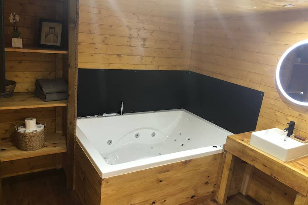 Chalet Vip mit Privatem Jacuzzi und Garten in Camaret-sur-Aigues, Vaucluse