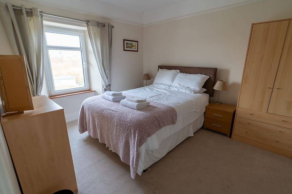 3 bedroom home by the beach in Broad Haven, Pembrokeshire