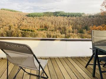 Gîte pour 4 personnes, avec terrasse et vue, animaux acceptés dans Membre