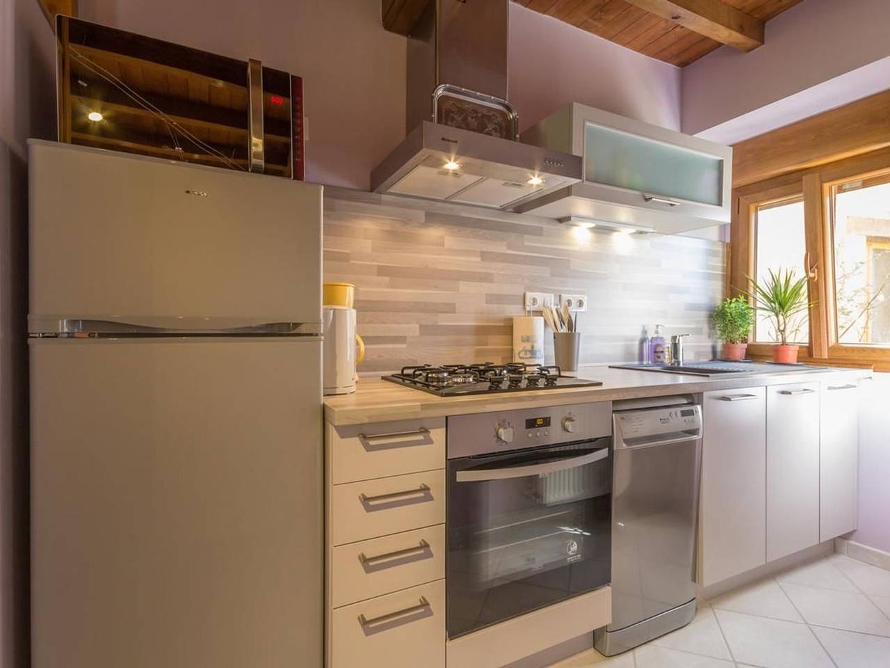 Renoviertes Haus im Morvan, 2 Schlafzimmer, Terrasse und umzäunter Garten in Blanot, Beaune und Umgebung