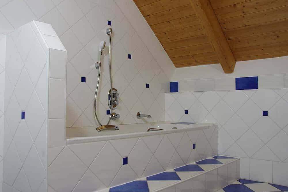 Ganze Wohnung, Marga's Ferienwohnung - Appartement/Fewo, Dusche, Wc, 2 Schlafräume in Sarleinsbach, Bezirk Rohrbach
