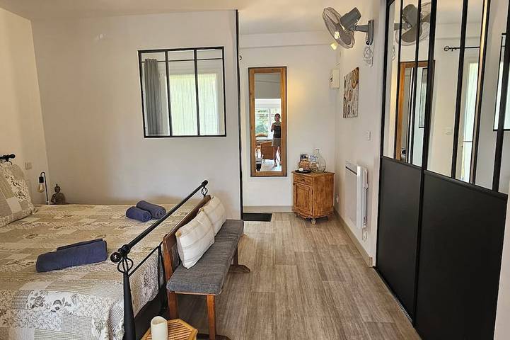 Gite Lapaz -Jacuzzi privé /piscine in Draguignan, Région de Draguignan