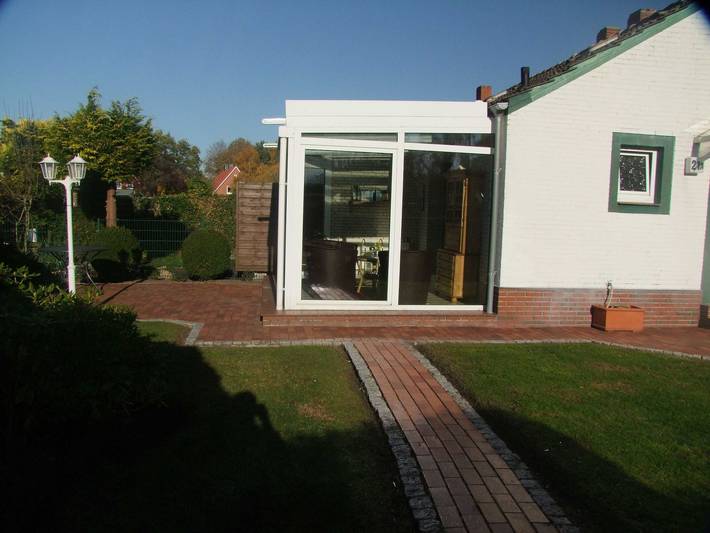 Ferienhaus für 2 Personen, mit Terrasse und Garten in Leer - 4