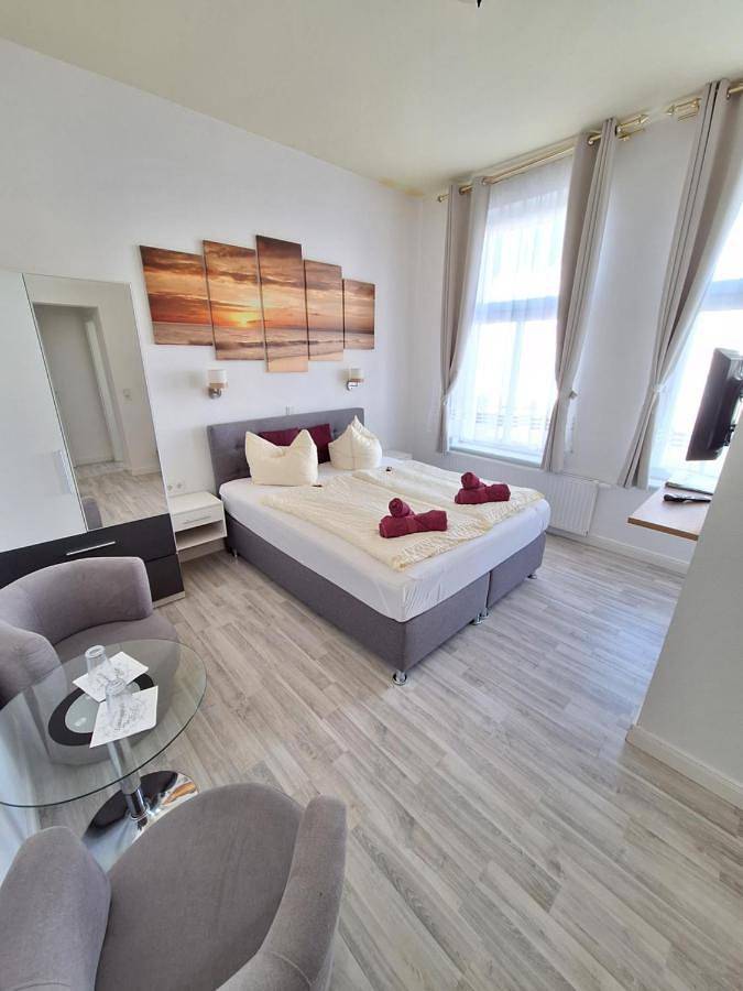 Double Room with Private Bathroom in Borkum