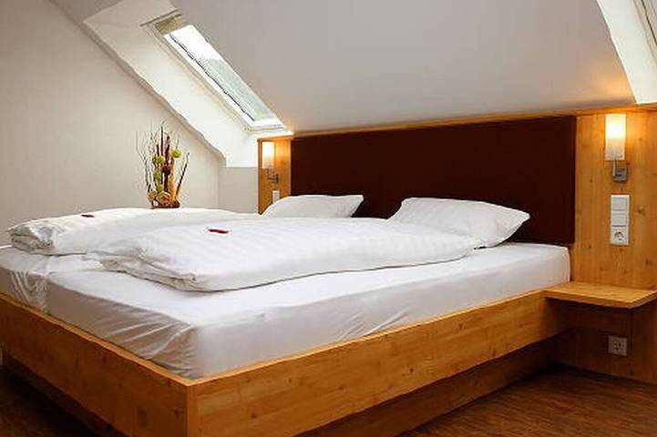 Ferienwohnung für 4 Personen, mit Garten und Sauna in Biederbach
