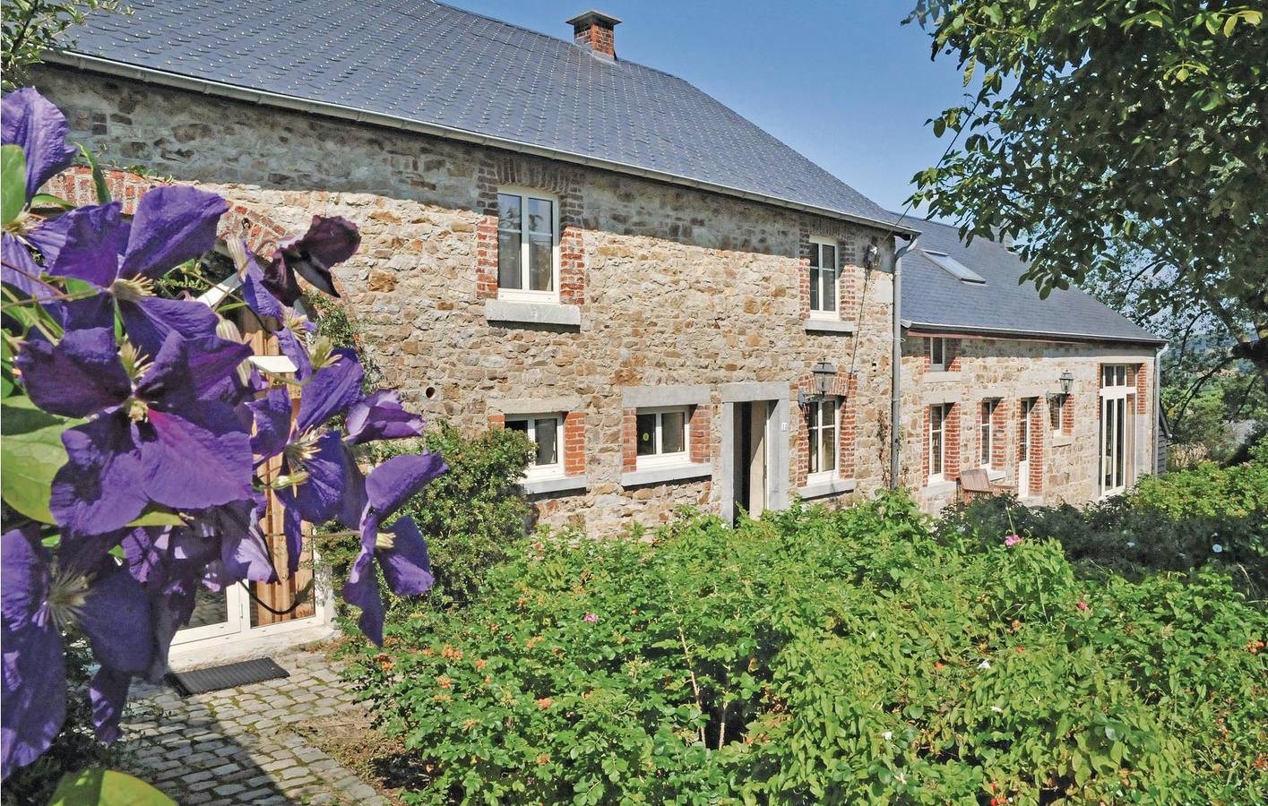 Maison de vacances pour 32 personnes avec terrasse in Érezée, Province de Luxembourg