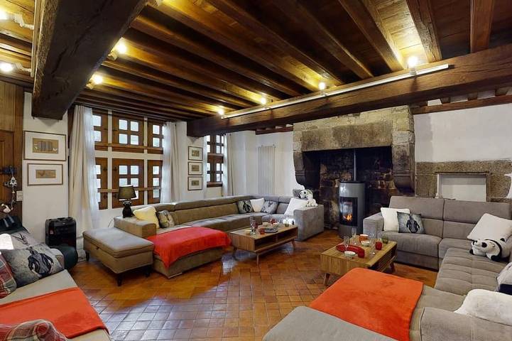 Gîte pour 22 personnes, avec Balcon et Jardin