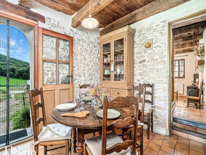 Gîte pour 7 personnes, avec vue sur l’océan et jardin ainsi que balcon et piscine, adapté aux familles à Simiane-la-Rotonde - 2