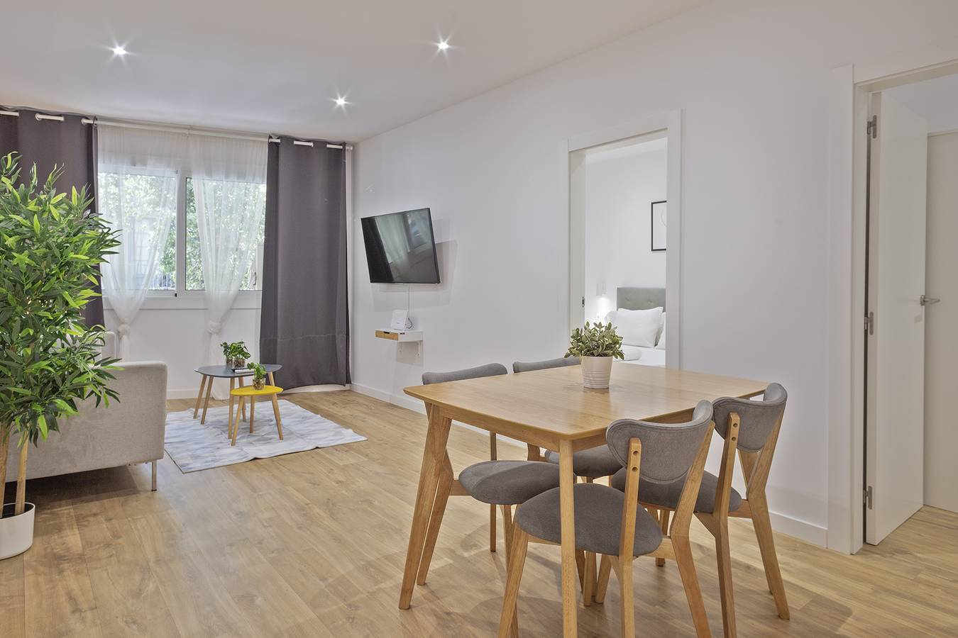 Entire apartment, Ref. 397155 in Barcelona Centre, Barcelona
