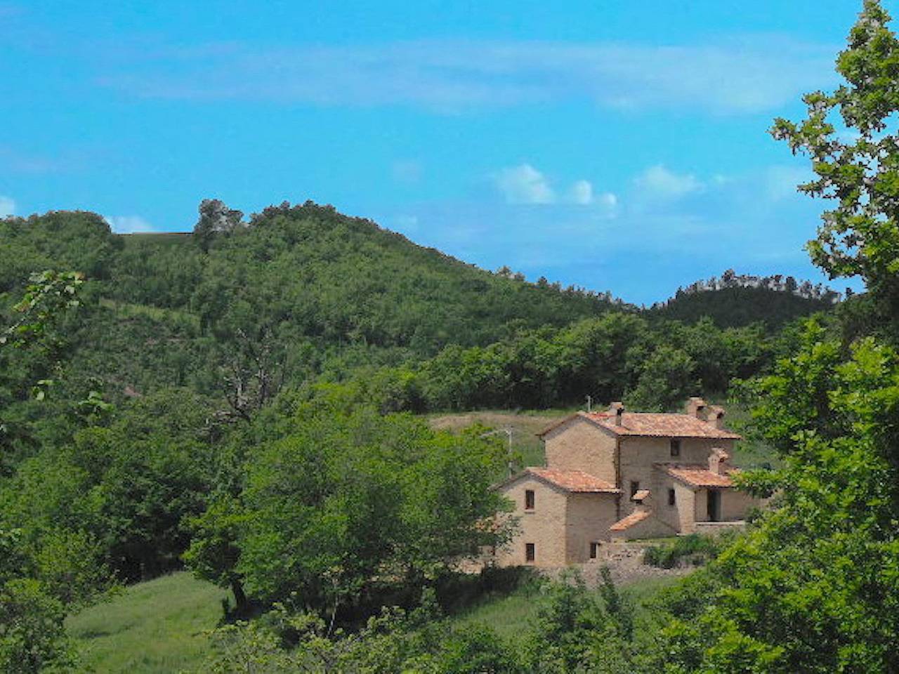 Casale nelle Marche con piscina e vista in Mercatello sul Metauro, Valle del Metauro