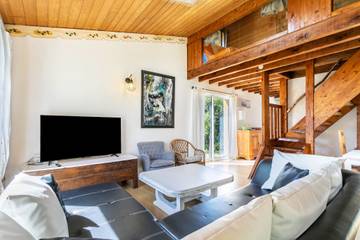 Location De Vacances pour 15 Personnes dans Ploumagoar, Cotes-d'Armor, Photo 2