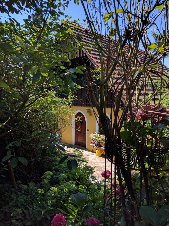 Two-Bedroom House in Kitzeck im Sausal, Steirerland