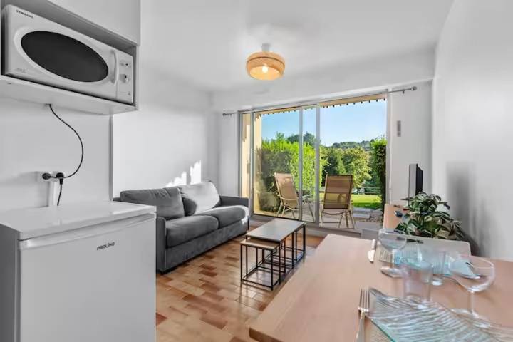 Appartement entier, Appartement vue sur le golf  avec terrasse in Houlgate, Région de Lisieux