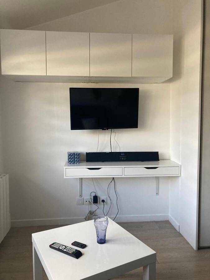 Appartement entier, Studio tout équipé au calme in Cappelle-la-Grande, Région de Dunkerque