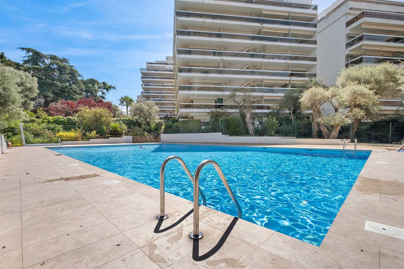 Ganze Wohnung, Appartement „Cosy in Antibes – Gemeinschaftspool, Wlan & Klimaanlage“ in Antibes, Mittelmeerküste (Frankreich)