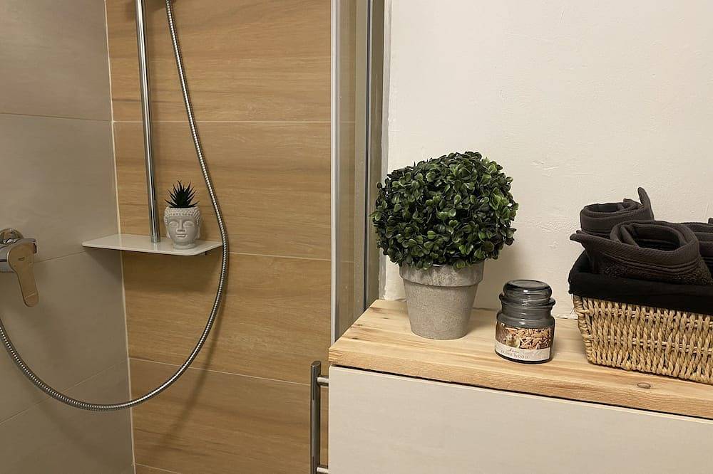 Ganze Wohnung, Ferienwohnung Wuppertal Ronsdorf 66 Bergisches Land Appartement mit Parkplatz in Wuppertal, Bergisches Land