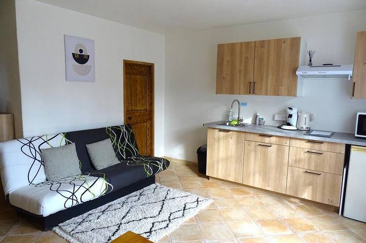Holiday home for 3 people, with hot tub and garden as well as terrace - 1