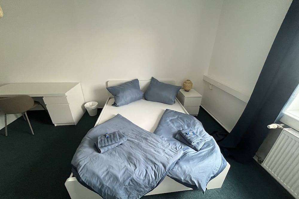 Ganze Wohnung, Große Monteurs-/Handwerker-Wohnung mit 4 großen Doppelzimmern. in Bamberg, Fränkisches Weinland