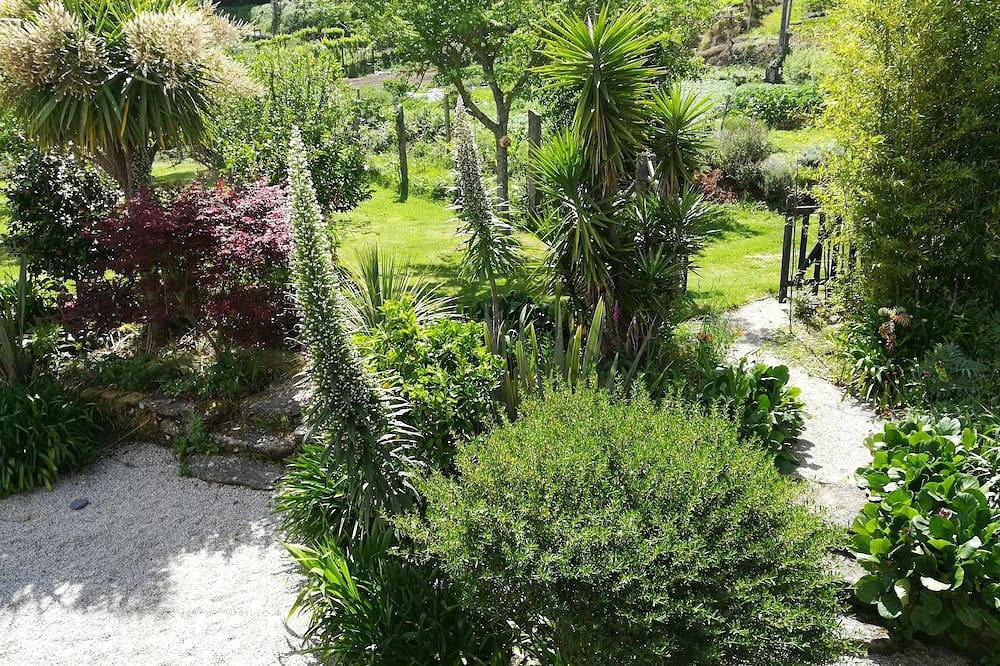 One of two private and intimate casitas. Surrounded by nature. in Morana, Provencia di Pontevedra