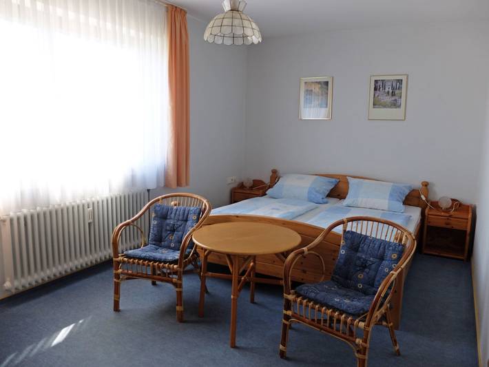 Ganze Ferienwohnung, Haus Sieger - Doppelzimmer 2 in Friedrichshafen, Region Bodensee-Oberschwaben