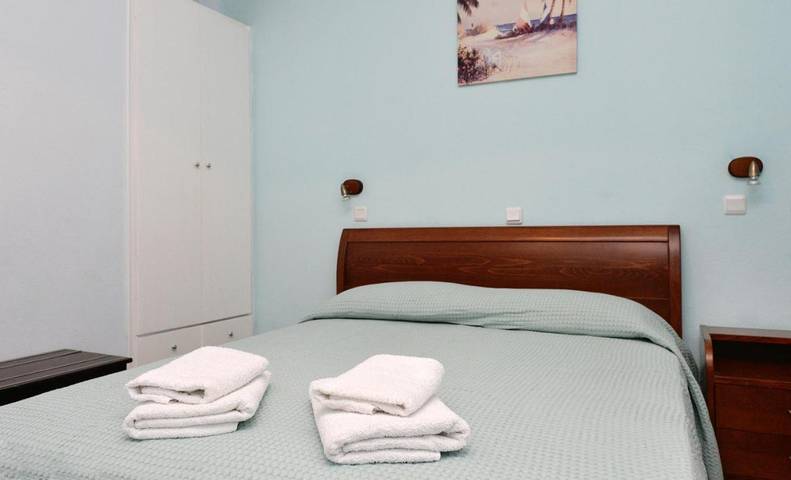 Maison d’hôte pour 2 personnes, avec terrasse, animaux acceptés dans Spetses - 4