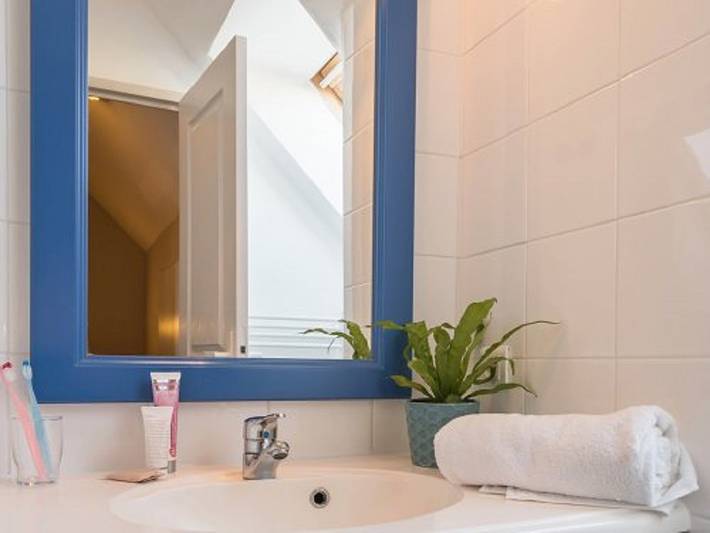 Ferienwohnung für 8 Personen, mit Balkon und Terrasse sowie Pool in Guilvinec