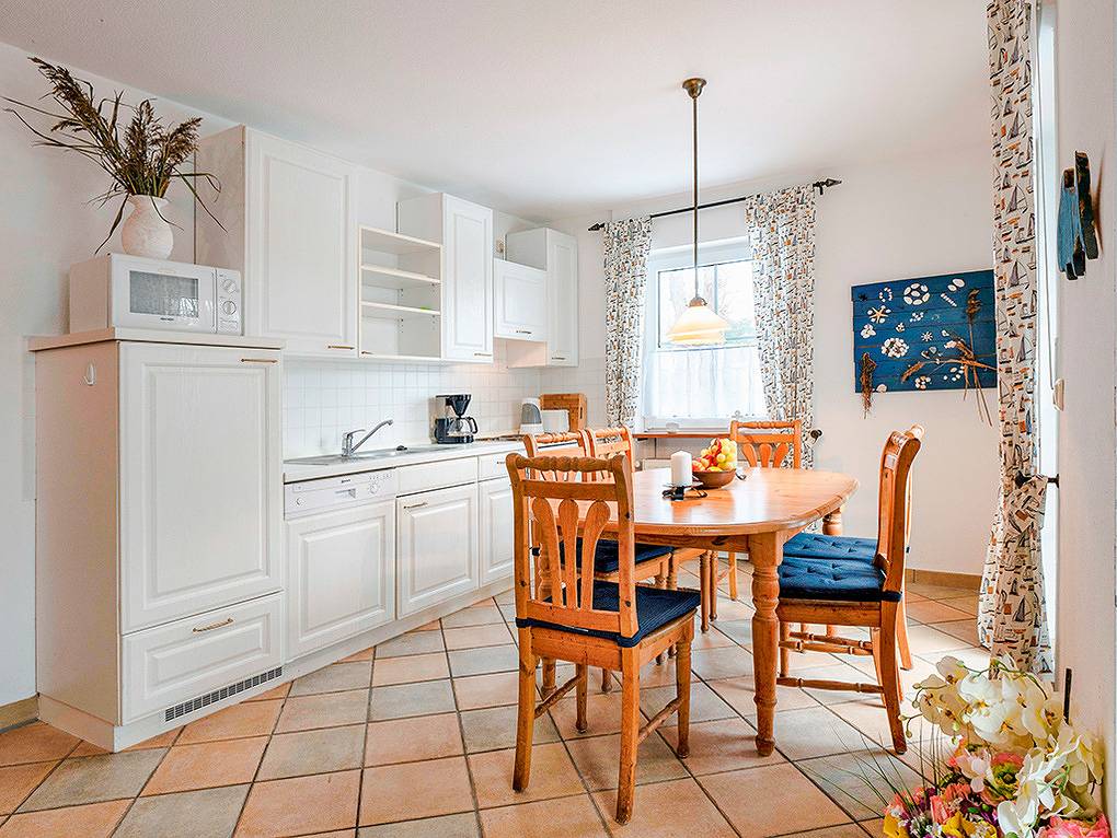 Apartamento vacacional entero, D 067.2210 - Haus Strandperle Fewo Nr. 10 in Ostseebad Zingst, Zingst