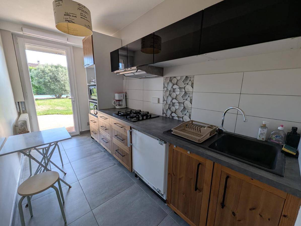Appartement entier, One-Bedroom Apartment in Sorbiers, Loire
