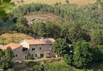 Chambre d’hôte pour 2 personnes, avec terrasse et vue à Villevocance