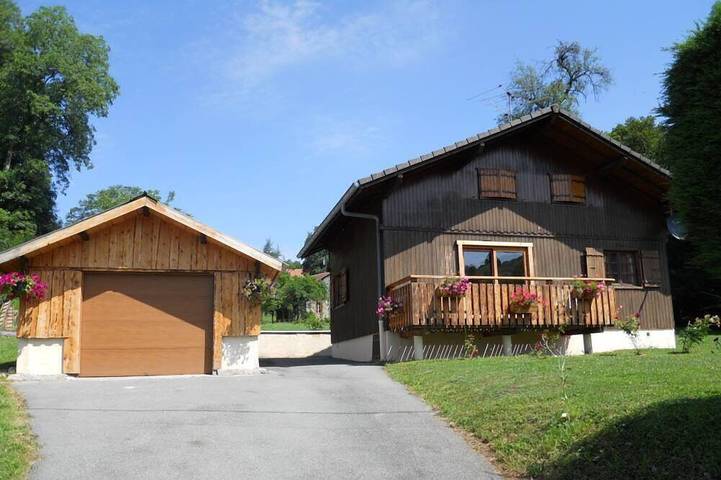 Chalet pour 8 personnes, avec balcon et jardin