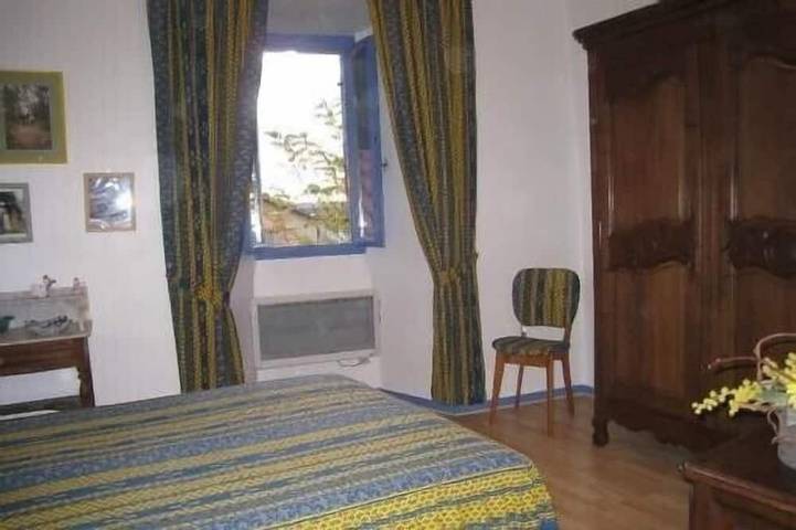 Location de vacances pour 7 personnes, avec jardin et terrasse, animaux acceptés à Cesseras - 4