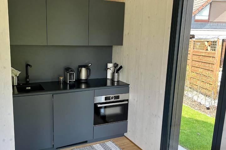 Ferienwohnung für 4 Personen, mit Terrasse und Garten sowie Seeblick in Schützenfest Hannover - 4